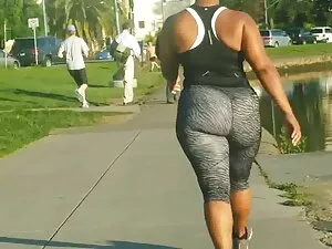 Pilih latar hot ceri ...