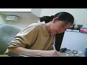 Dasar cerita bokep b ...
